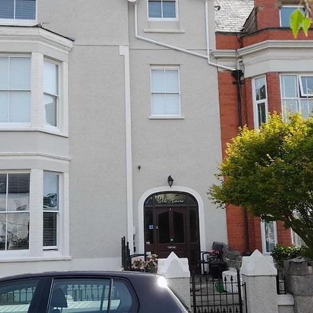 Modern 2Nd Floor 1 Bed Apartment In The Heart Of Llandudno Exterior photo